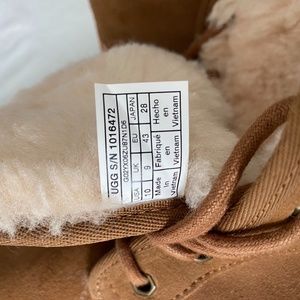 UGG Men's Harkley Leather Chukka Boot Size 10